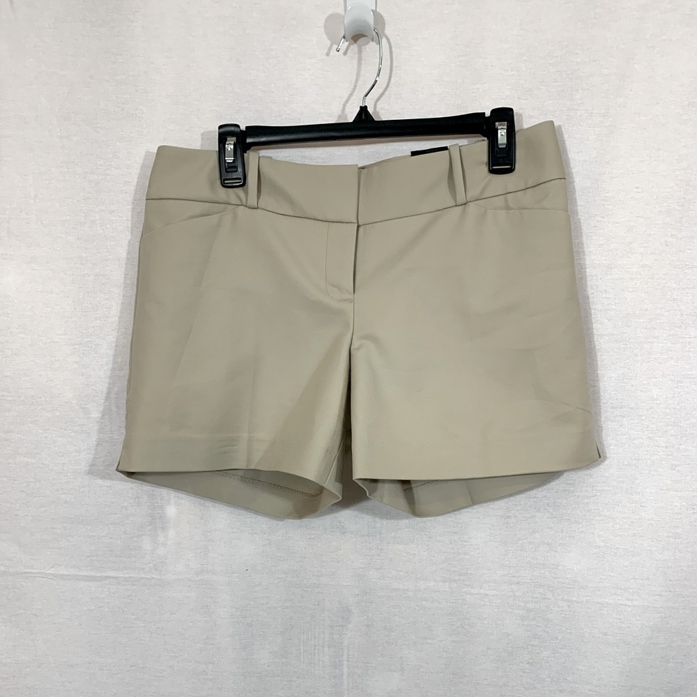 The Limited Shorts Size 10 Khaki NWT.